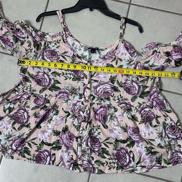 Torrid Women Floral Pink Blouse Long Sleeve Bell Plus Size 2x - Picture 7 of 7